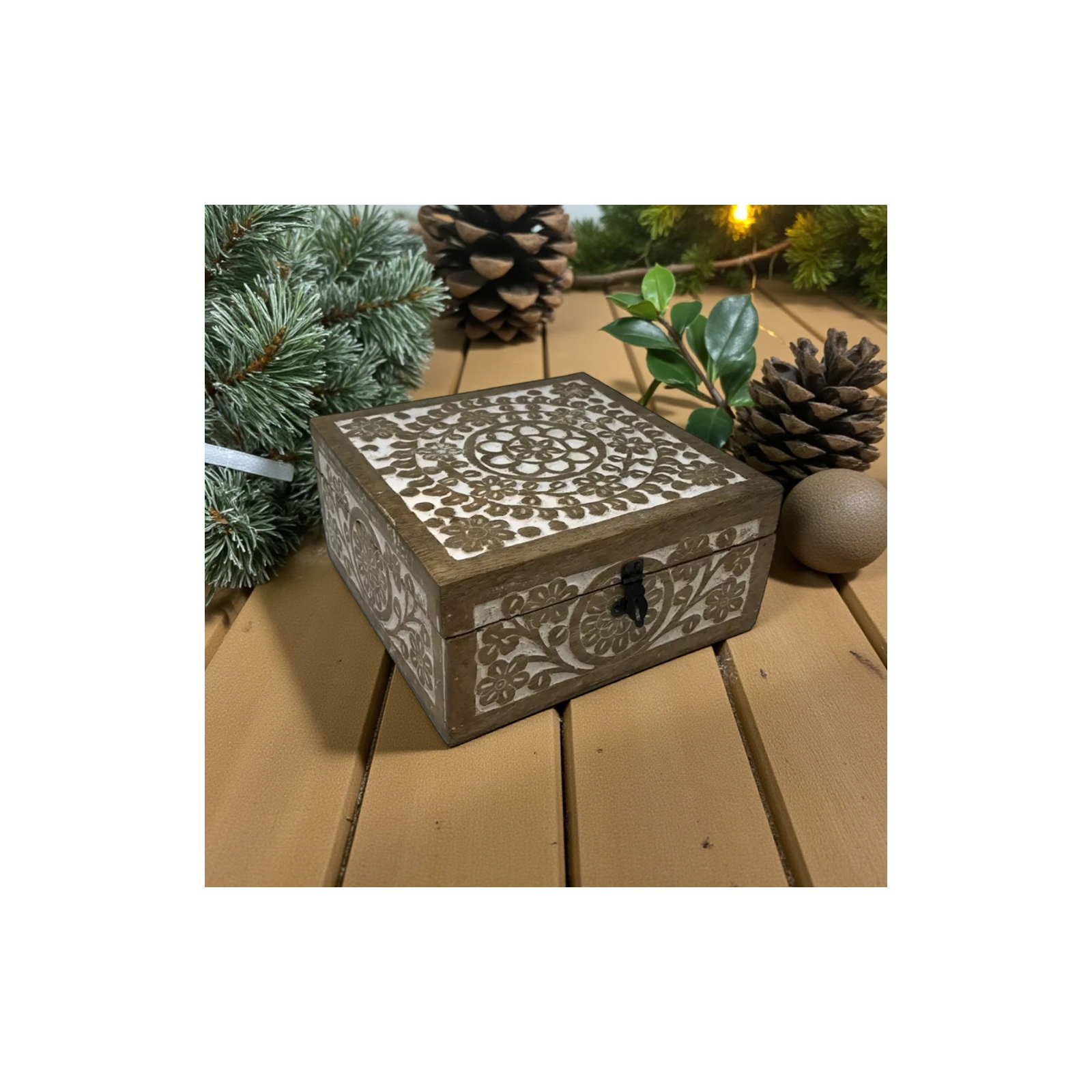 Aztec Medium Carved Box-White Wash